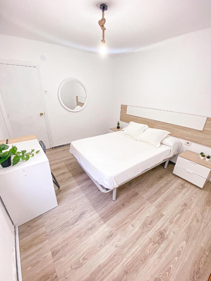 Apartamento Mirador De La Alcazaba Apartment Алмерия Екстериор снимка